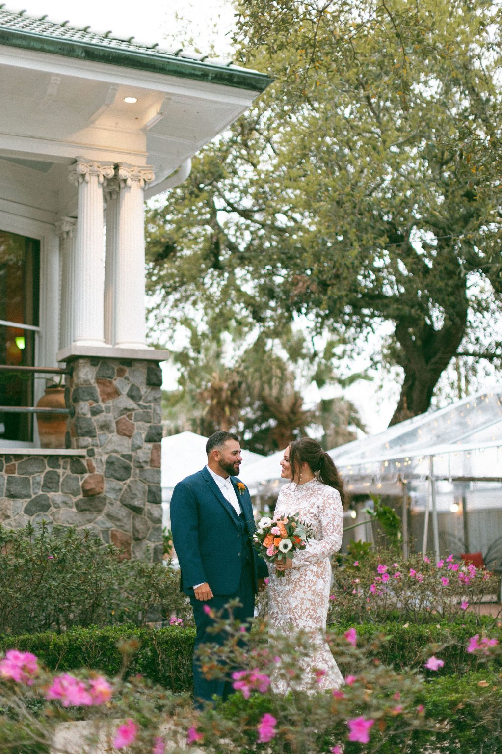 Hannah and Jonathan wedding at Canal Street Inn — photo 10