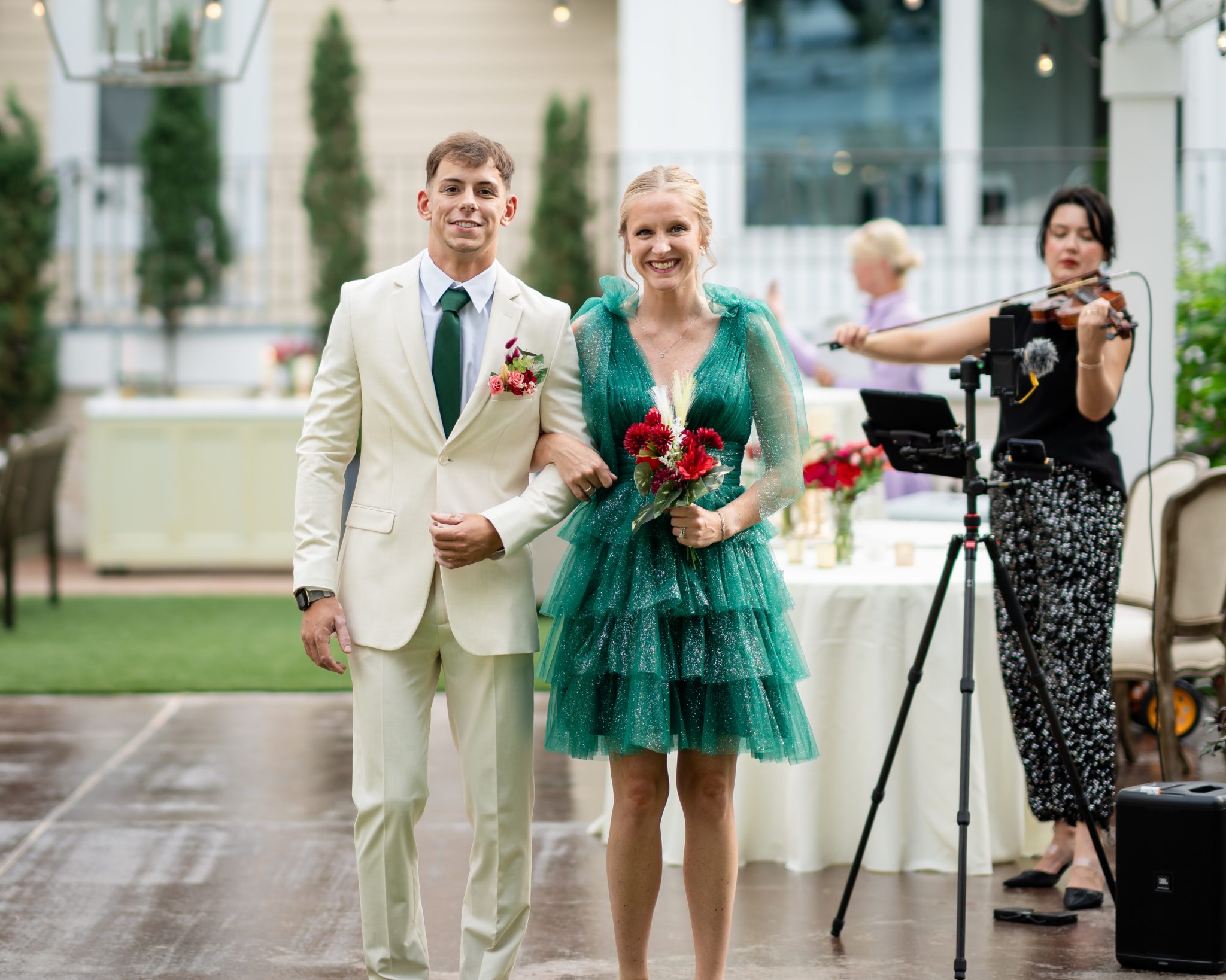 Kaeyle and Quade wedding at Canal Street Inn — photo 10