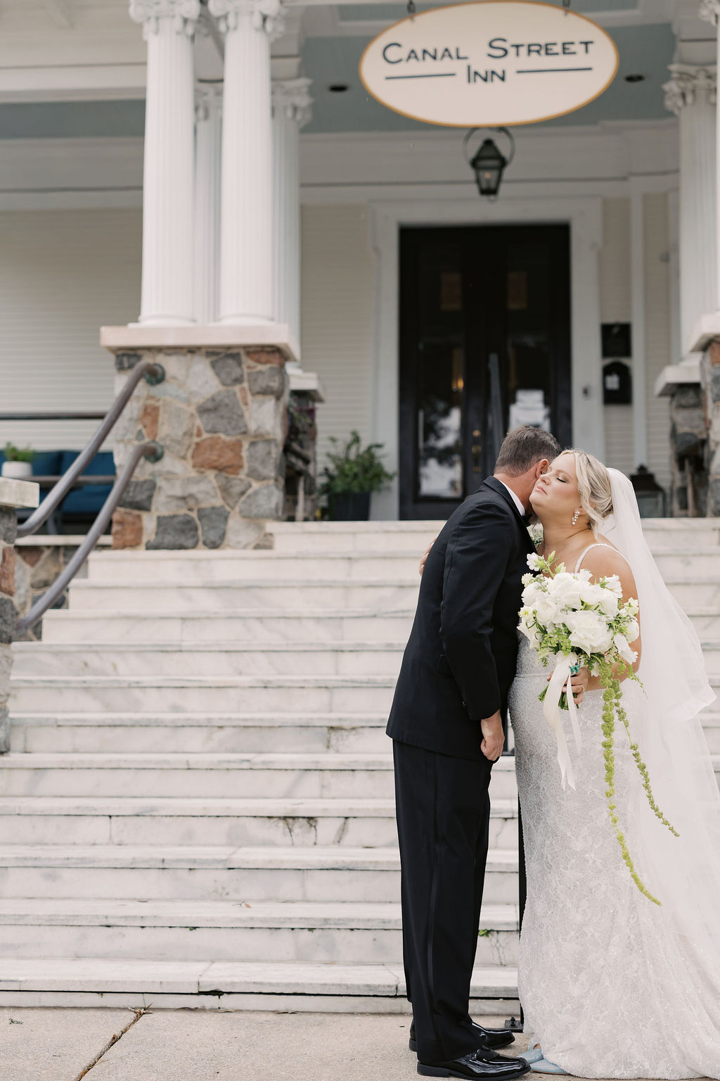 Kristen and Steve wedding at Canal Street Inn — photo 6