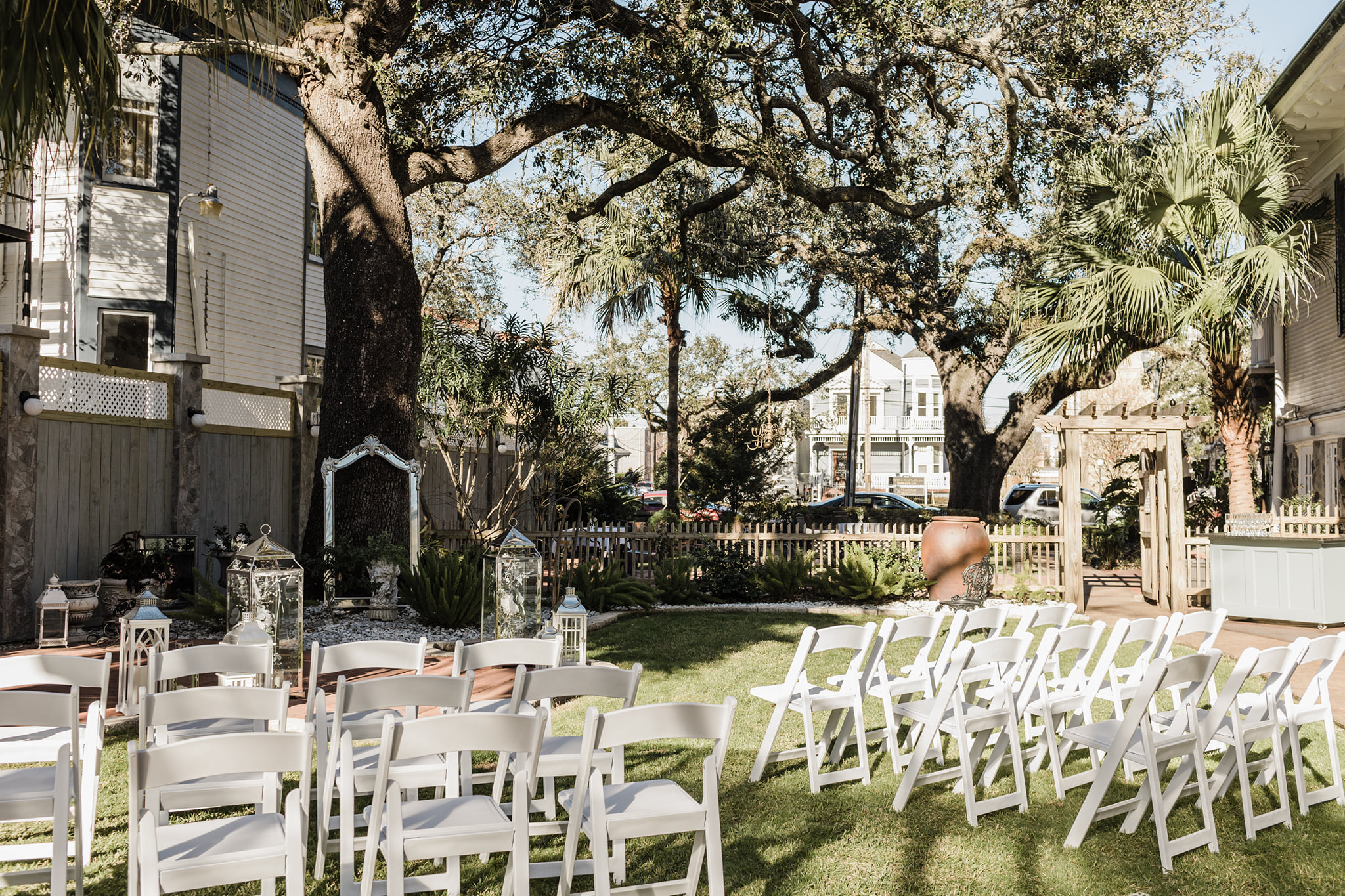 Laurie and Louis wedding at Canal Street Inn — photo 15