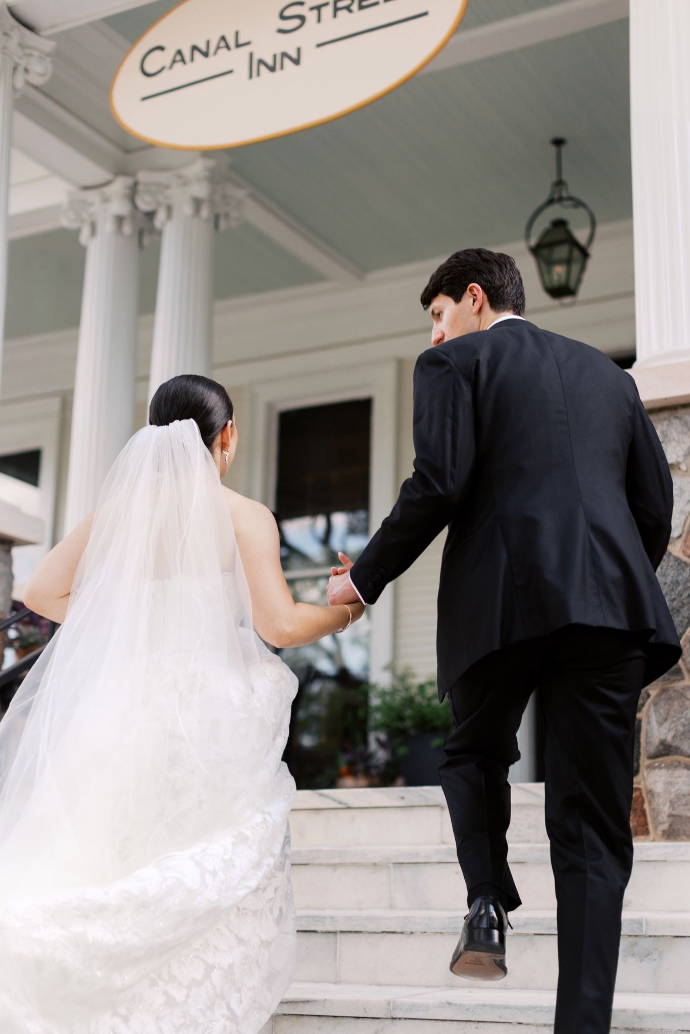 Paulina and Michael wedding at Canal Street Inn — photo 13