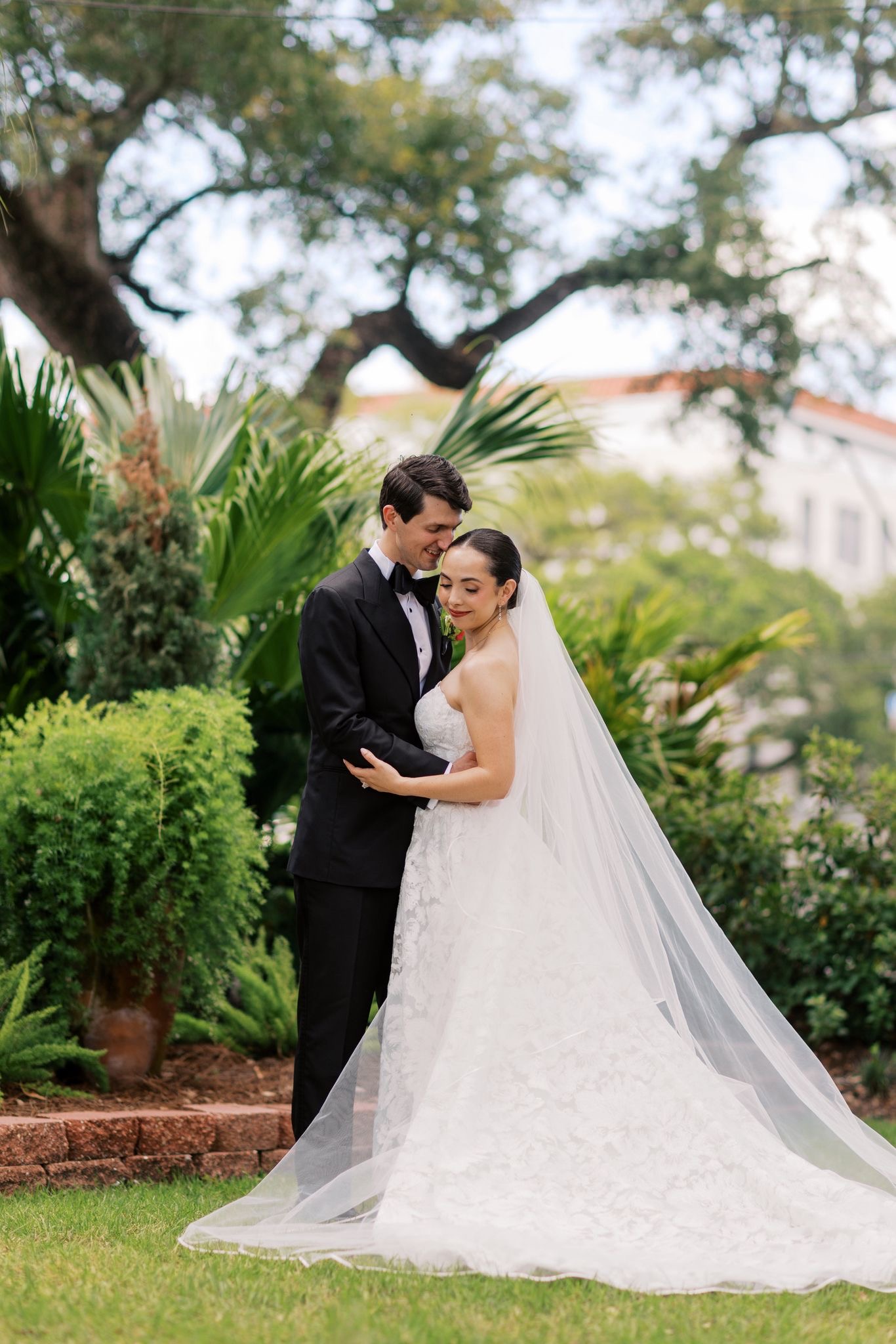 Paulina and Michael wedding at Canal Street Inn — photo 18
