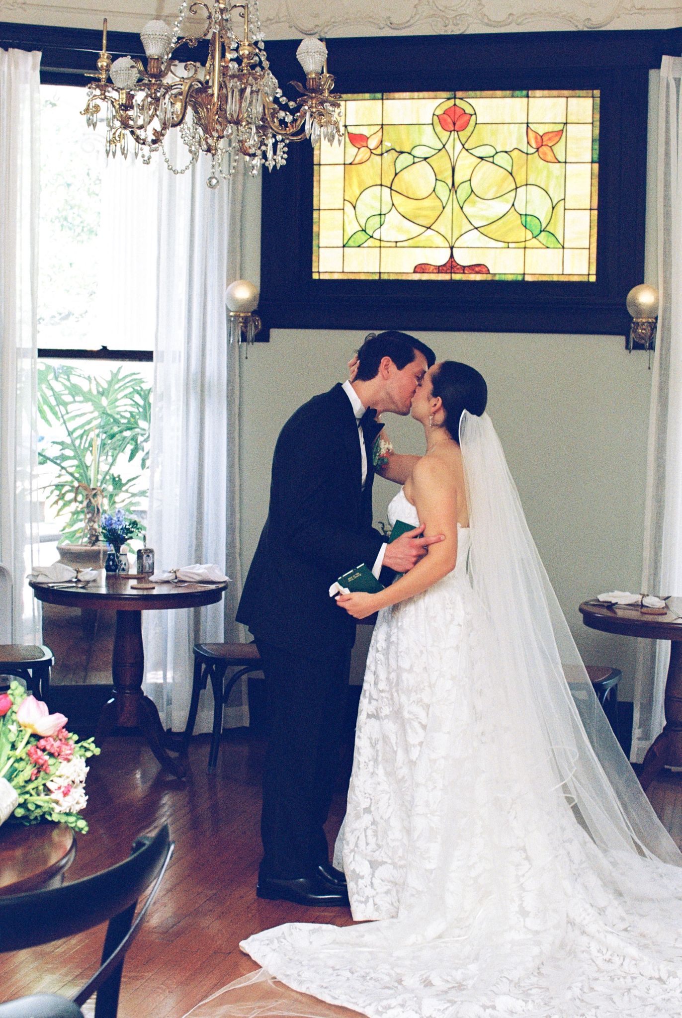 Paulina and Michael wedding at Canal Street Inn — photo 19